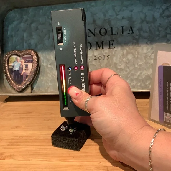 2 ctw Moissanite dangle earrings - Picture 3 of 6